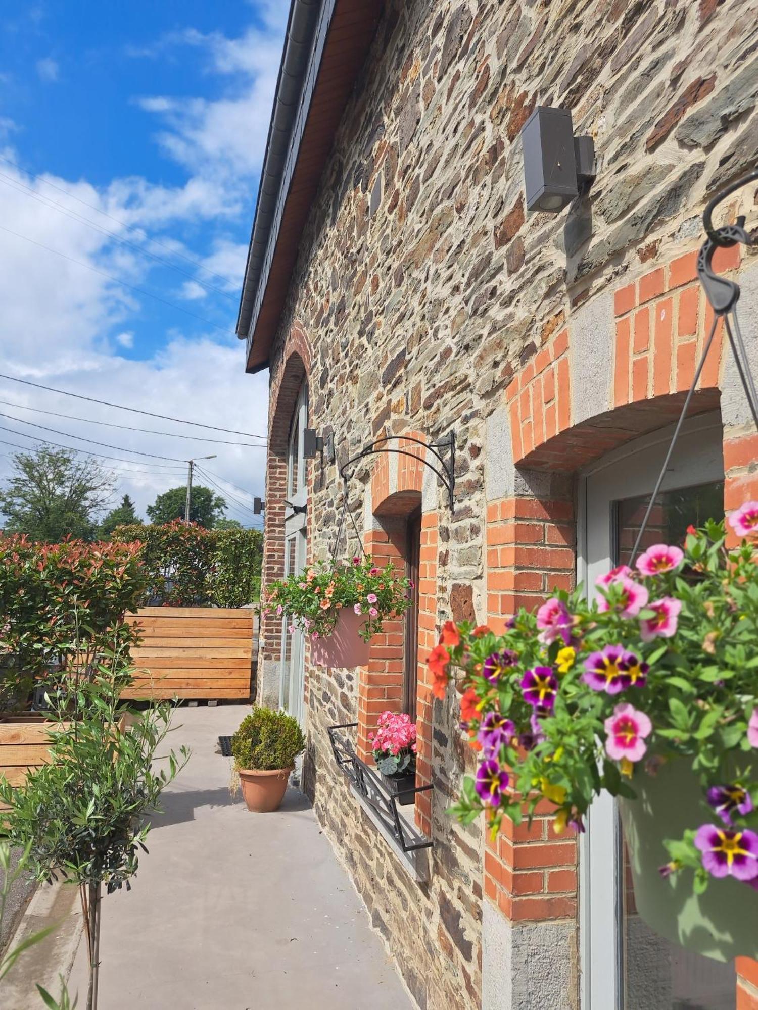 Hotel Sous La Charpente La Roche-en-Ardenne Exterior foto